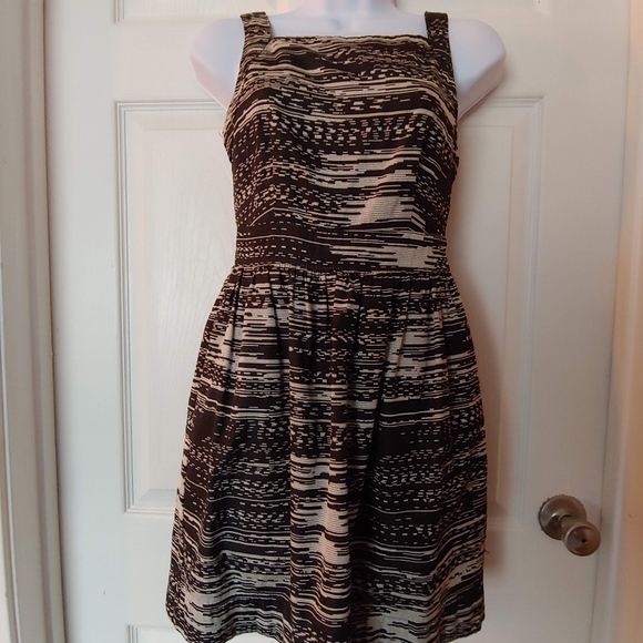 Forever 21 Dresses & Skirts - Fit & Flare XS Dress w/Pockets by Forever 21
